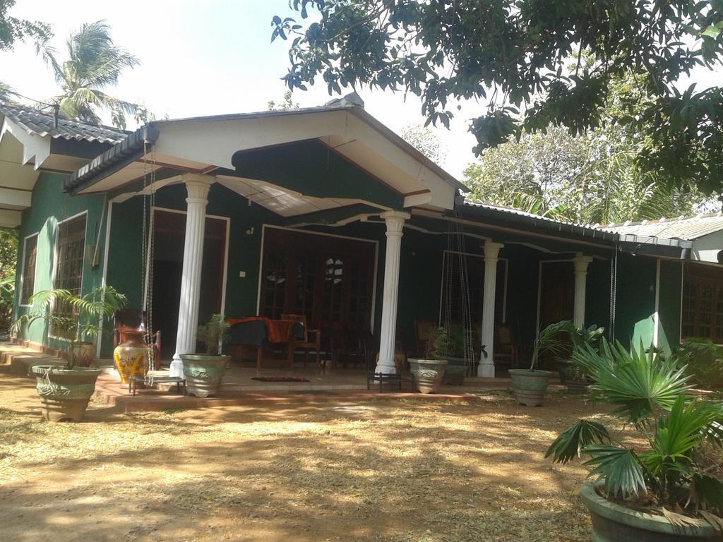 Elephant Safari Lodge Sigiriya Junction Habarana Exterior photo