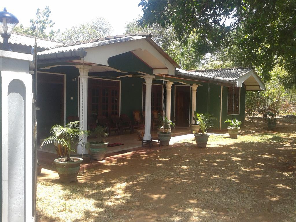 Elephant Safari Lodge Sigiriya Junction Habarana Exterior photo